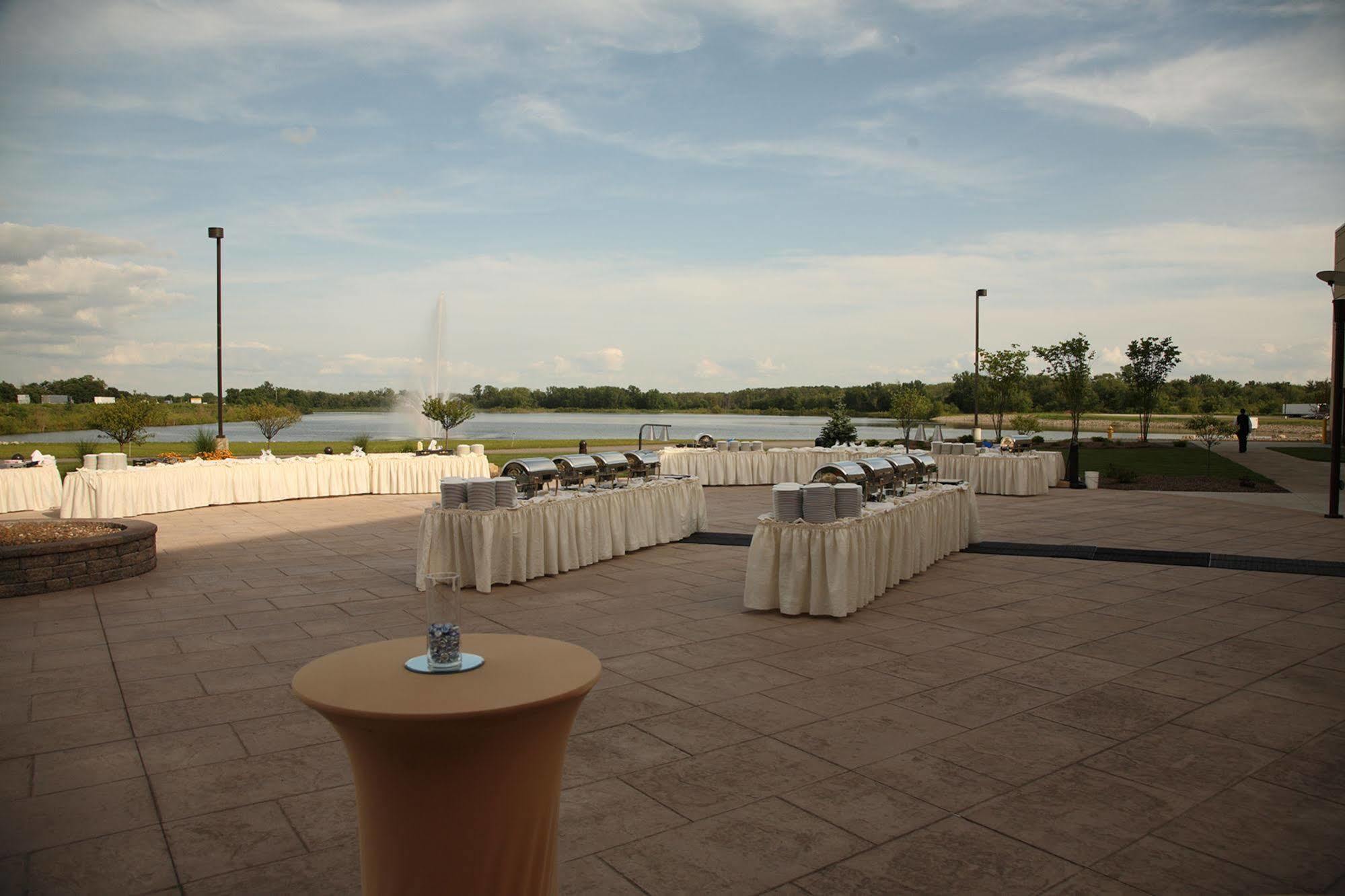 Bally'S Quad Cities Casino & Hotel Rock Island Exterior foto